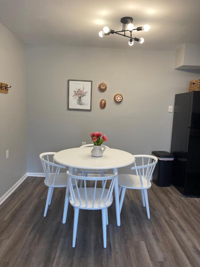The Deannie Apt #6 - Simple And Homey 2Bd W/ Wifi Hamilton Eksteriør billede